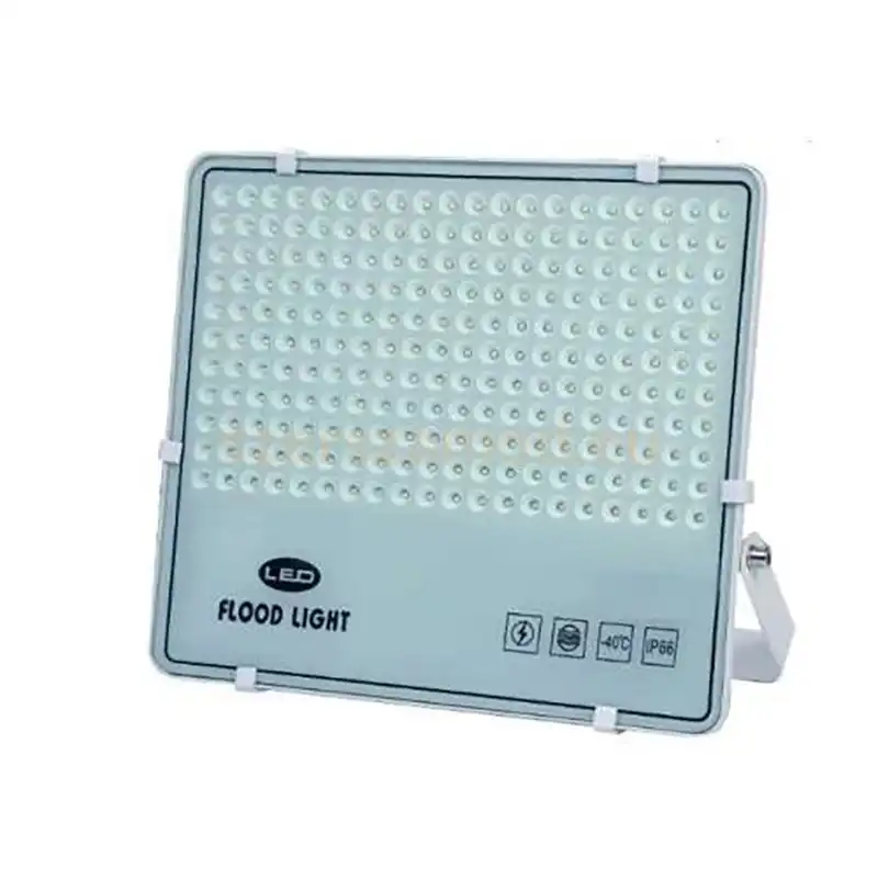 LED reflektor 150W, 50000 óra működési időtartam, fehér